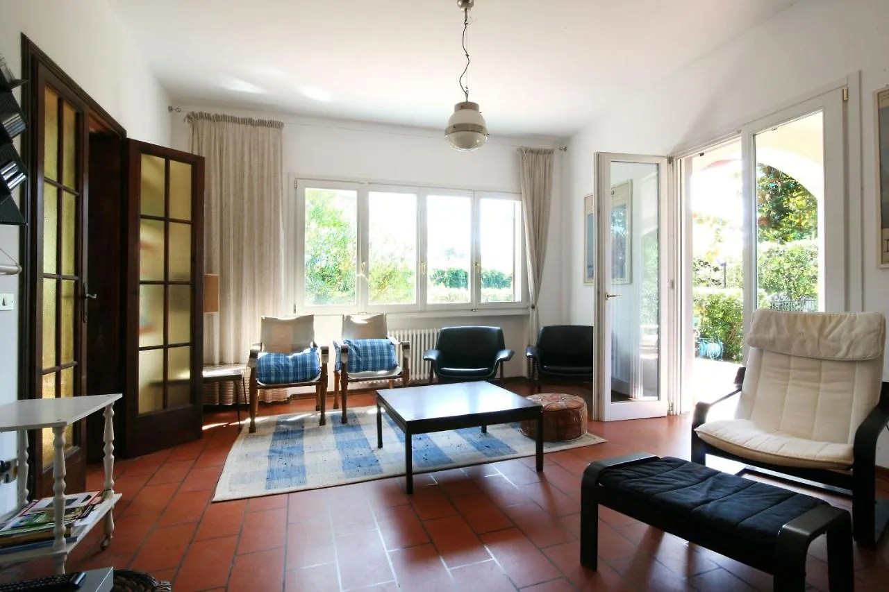 Villa Cremona Forte dei Marmi 0*,  Itálie